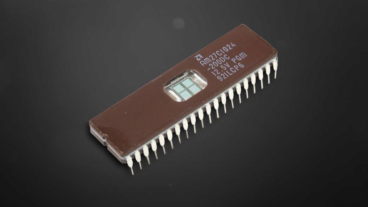 1Mbit EPROMのAm27C1024。1Mbit UV-EPROMは業界初であった
